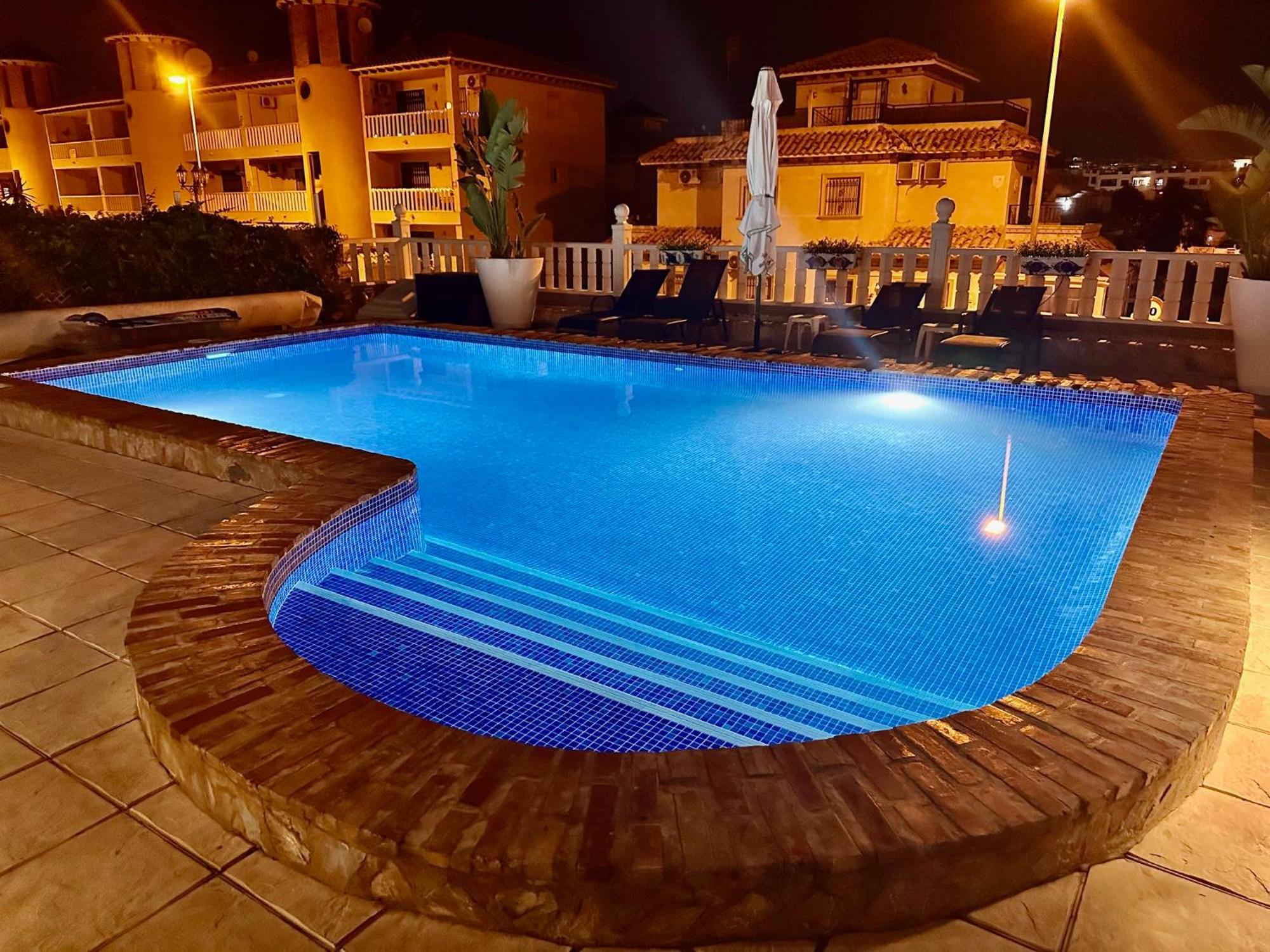 Casa Lilly-Rose, A Beautiful 3 Bedroom Detached Villa A Short Walk To The Villamartin Plaza & Golf Course Exterior foto
